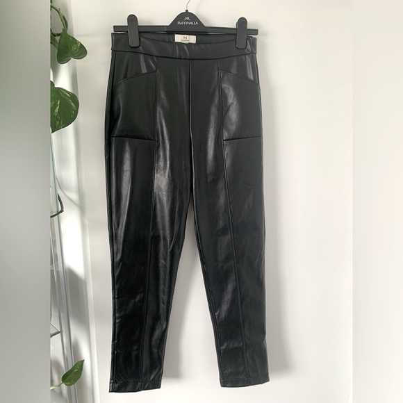 Halston Black Pleather Pants with pockets SZ:S - Picture 1 of 2